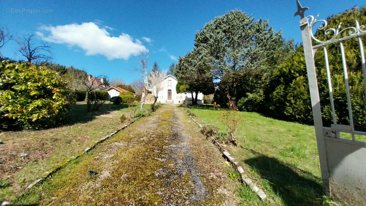 Maison 4 chambres à l'entrée de Ribérac - photo 2
