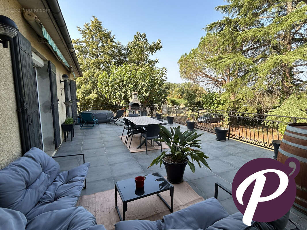 Maison 232 m² à Saint-Pierre-D'eyraud  - photo 5
