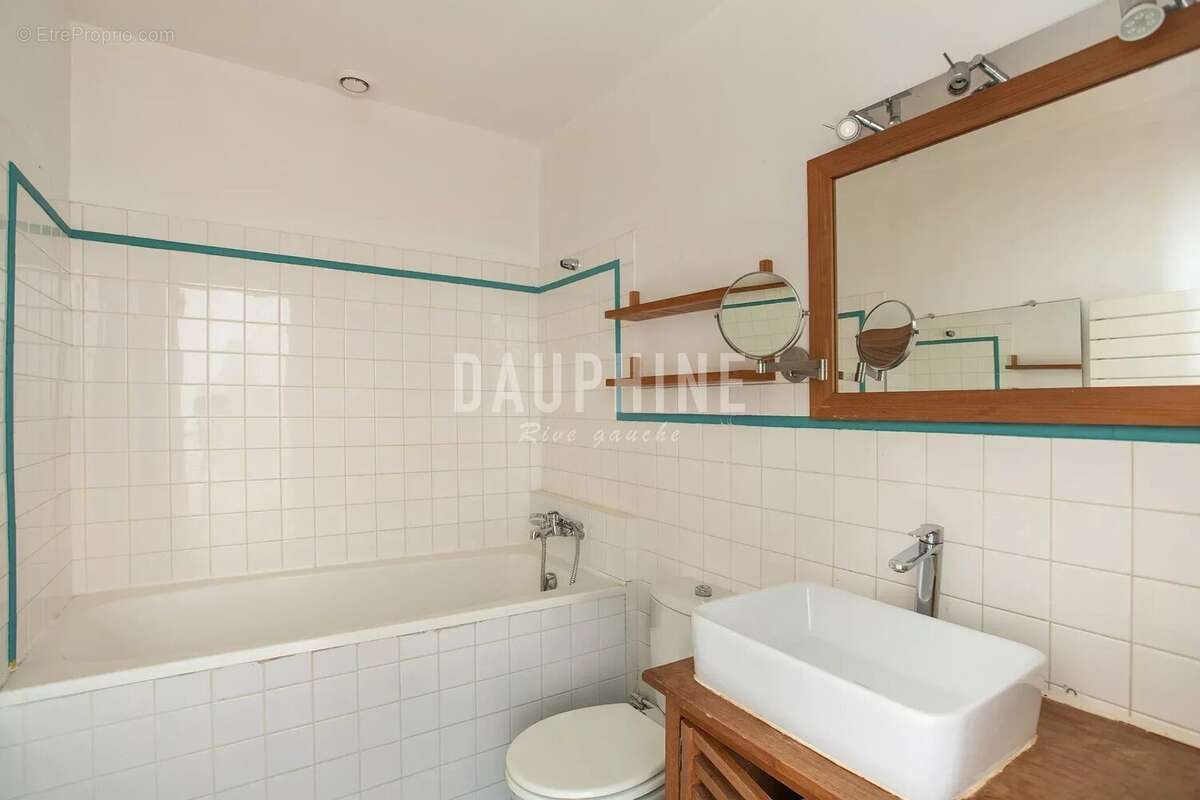 Appartement à PARIS-7E