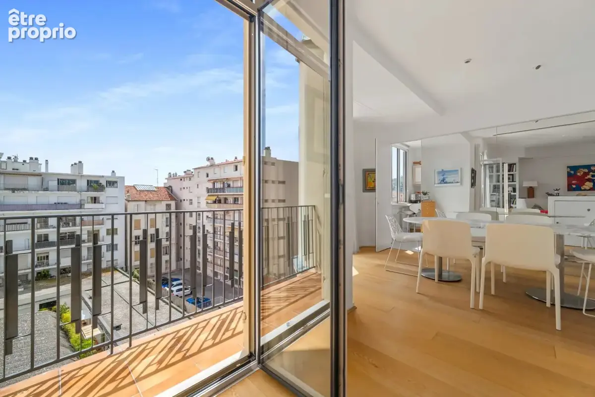 NICE - LIBERATION - Appartement Dernier Étage / Grande Terrasse avec Vue Panoramique/ Garage - photo 17