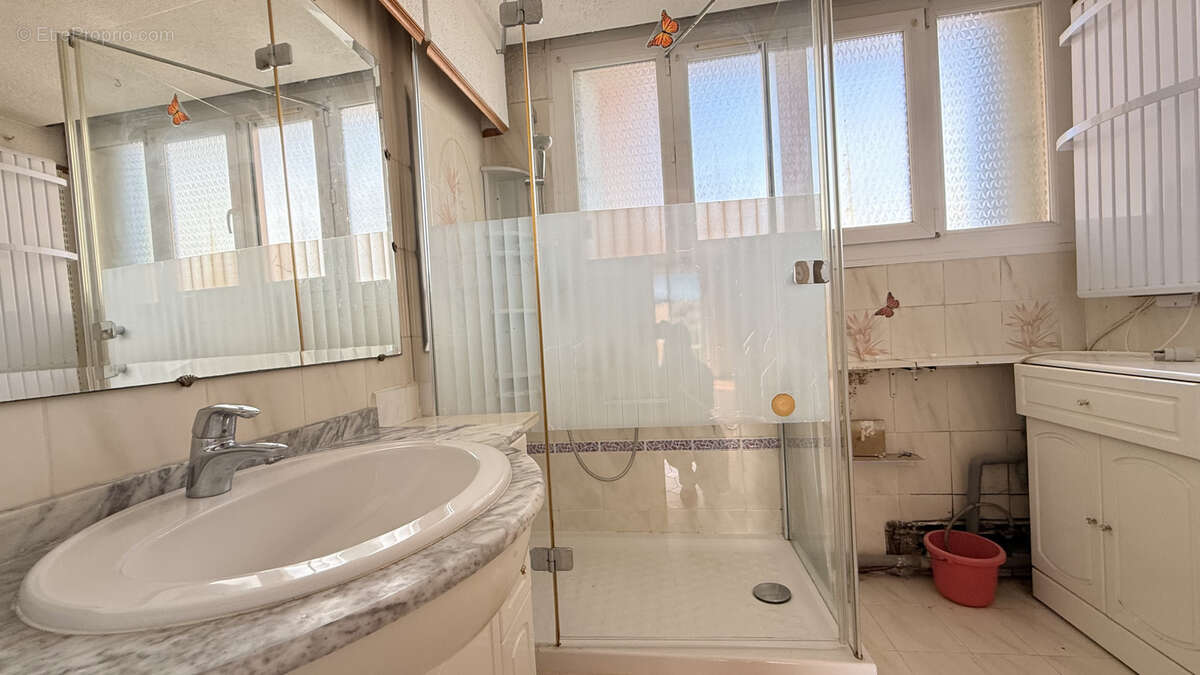 Appartement à SANARY-SUR-MER