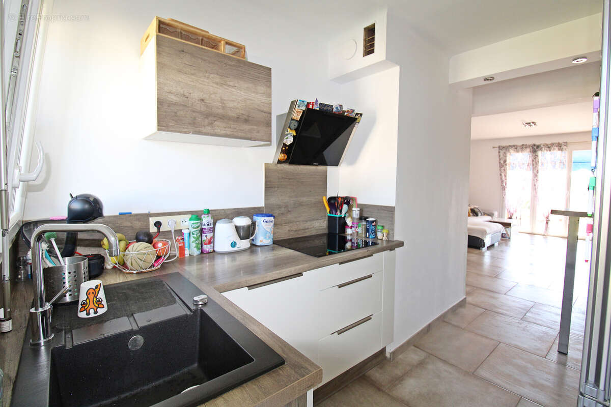 Appartement à SIX-FOURS-LES-PLAGES