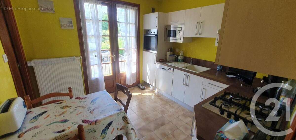 Maison à BEAURAINVILLE