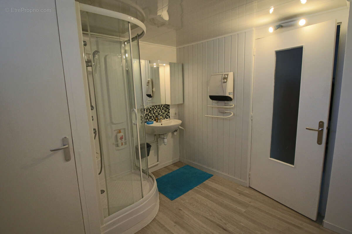 Maison à PUY-L&#039;EVEQUE