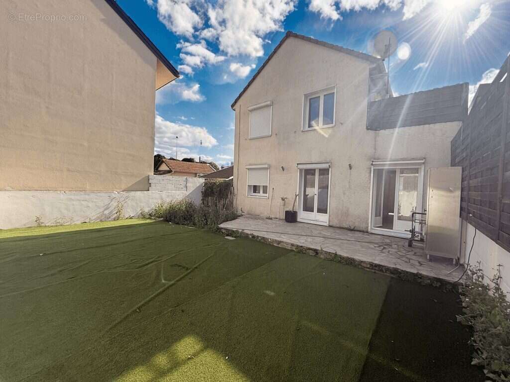 Maison à ROMAINVILLE