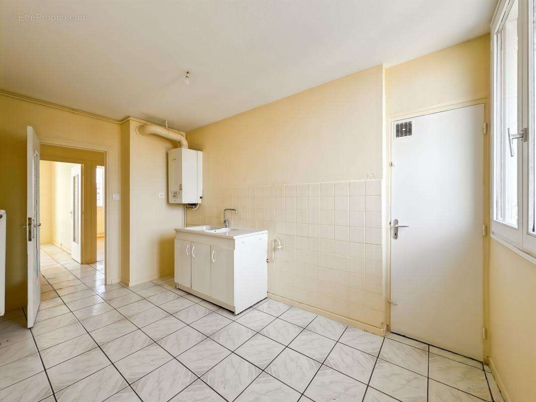 Appartement à ROMANS-SUR-ISERE