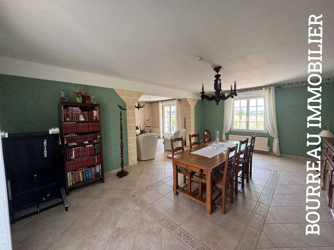 Maison à CHAMPLAY