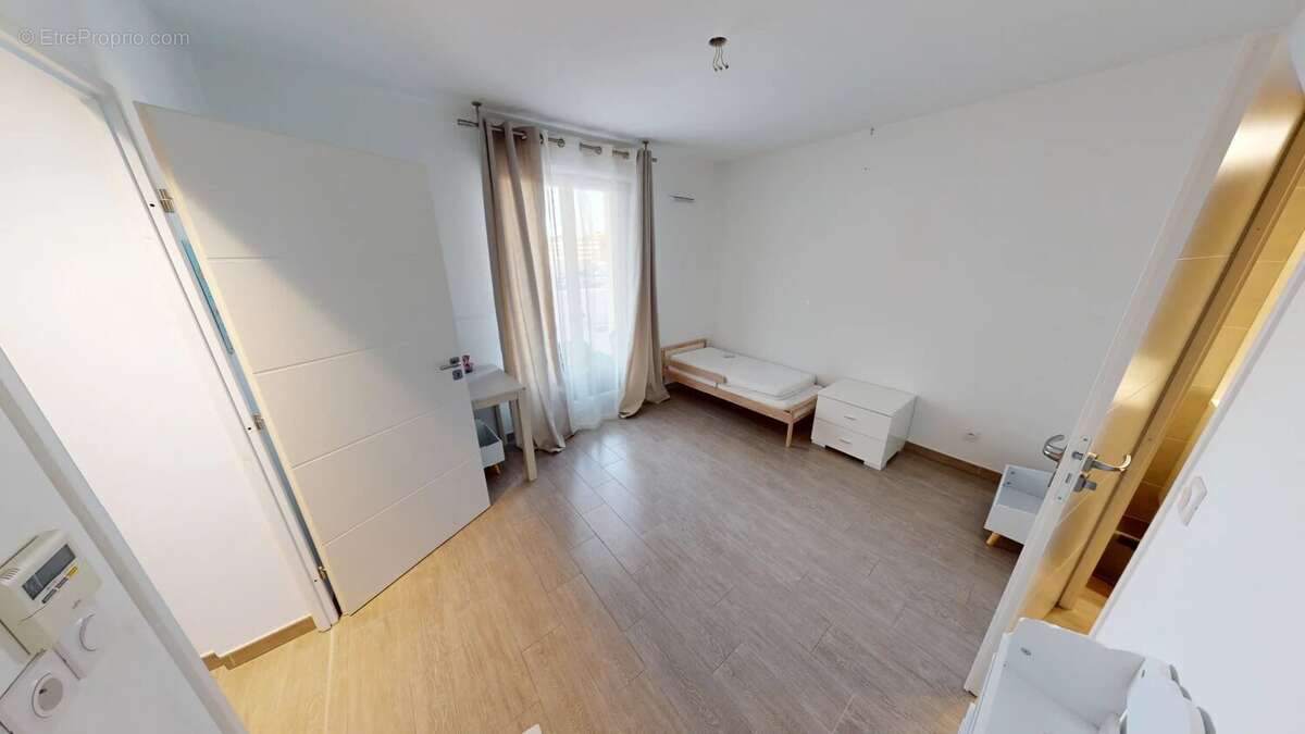 Appartement à VILLENEUVE-LOUBET