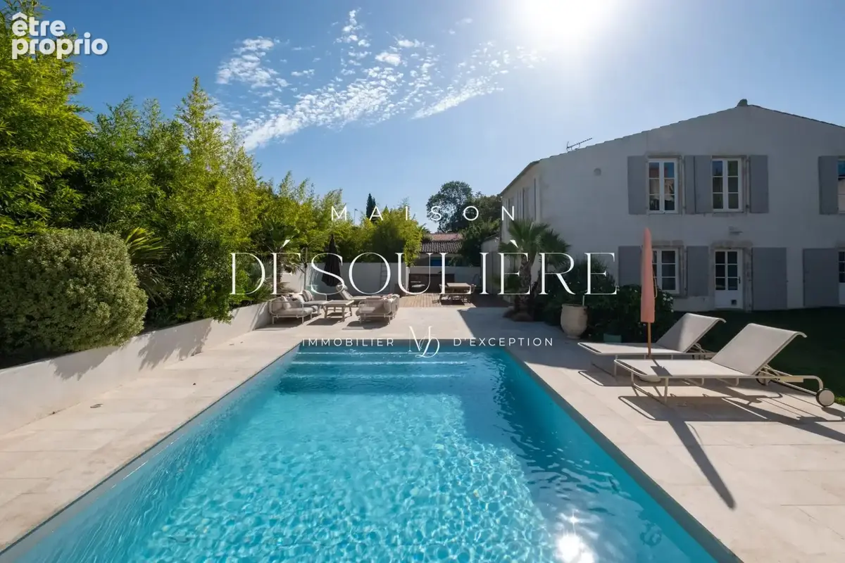 Maison 300 m² à La Rochelle  - photo 4