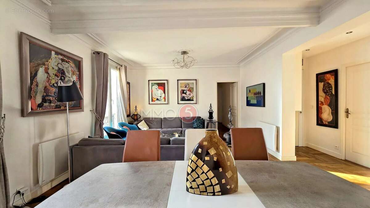 Appartement à LE RAINCY