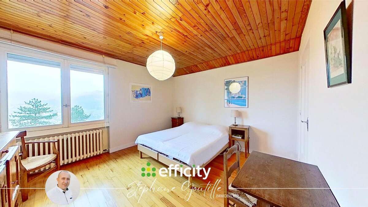 Maison 184 m² à Tarare  - photo 15