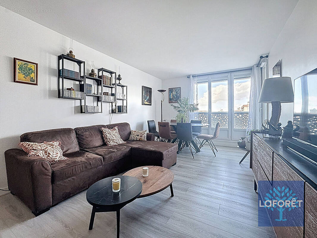 Appartement à CHILLY-MAZARIN