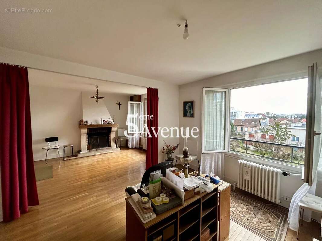 Appartement à SAINT-MAUR-DES-FOSSES