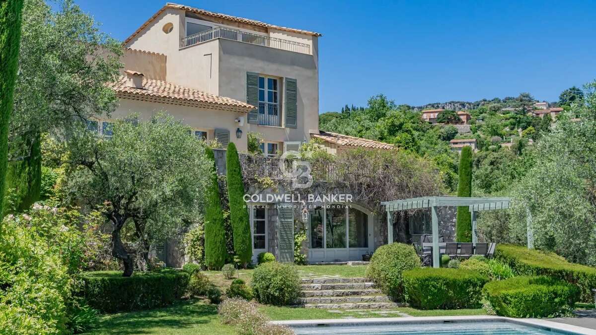 Maison à VALBONNE