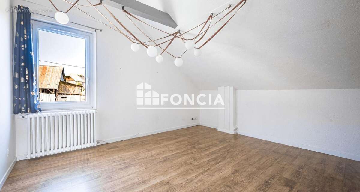 Maison individuelle avec grand terrain et fort potentiel - photo 12