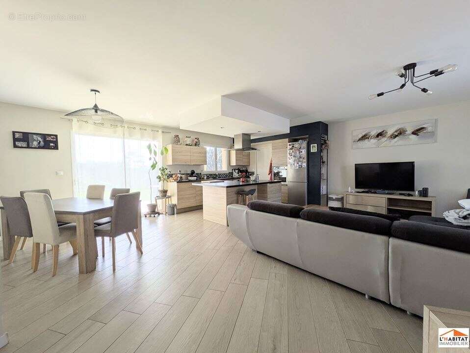 Maison à MONFERRAN-SAVES