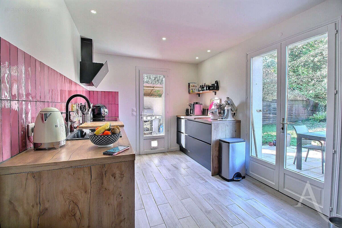 Maison à VILLENAVE-D'ORNON