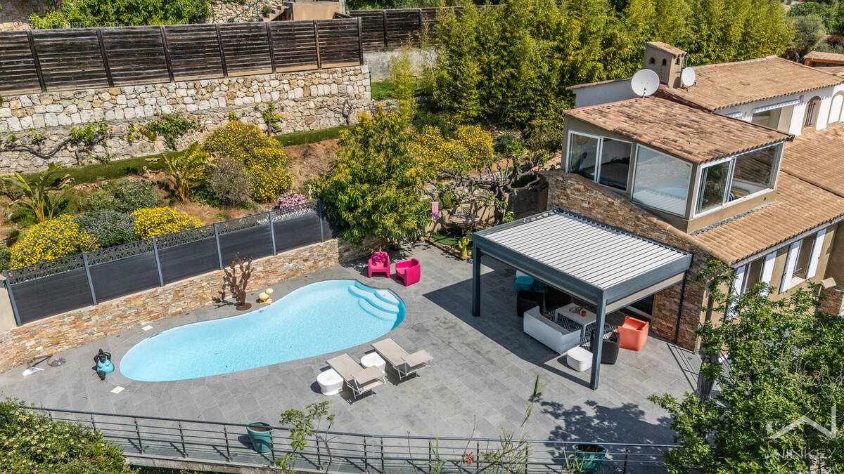 Maison à CARROS