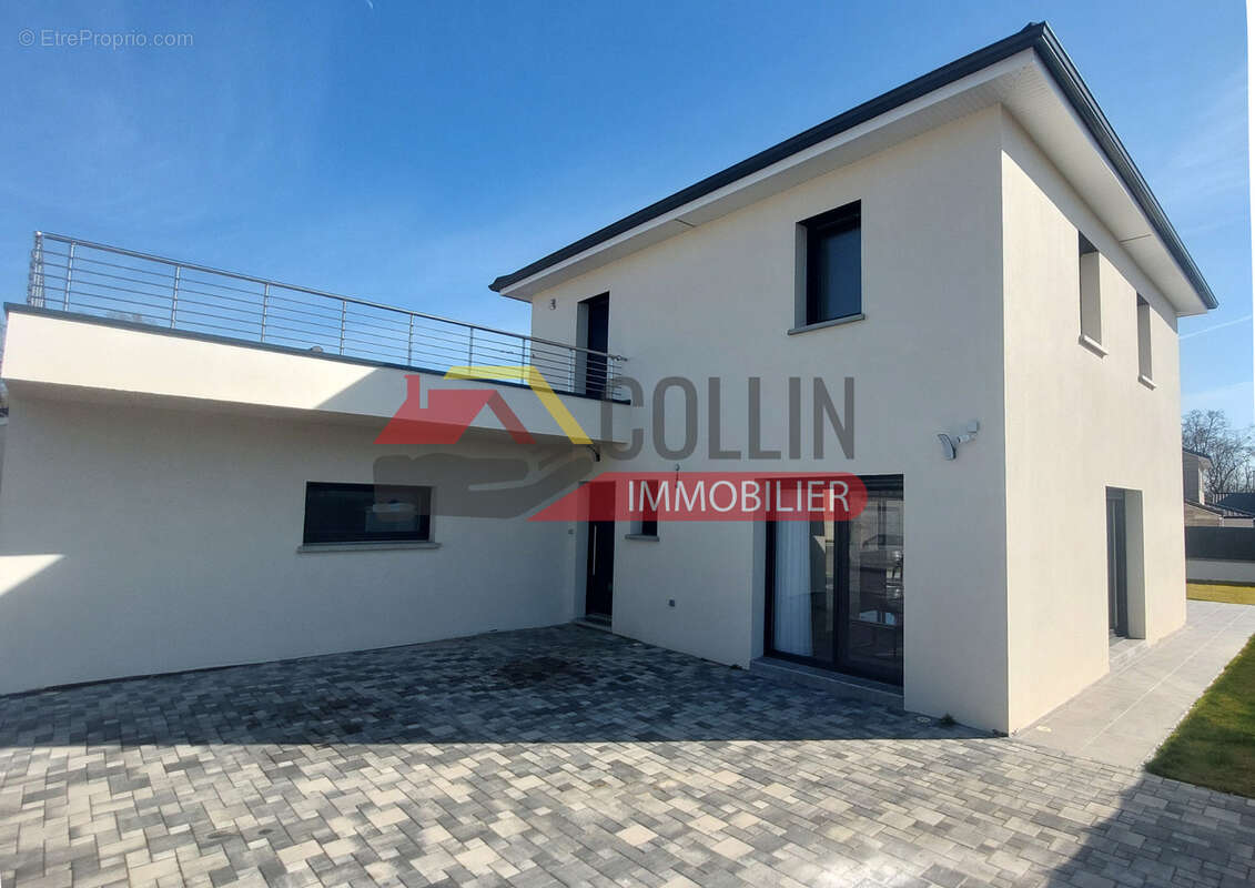 Maison à BLAINVILLE-SUR-L&#039;EAU