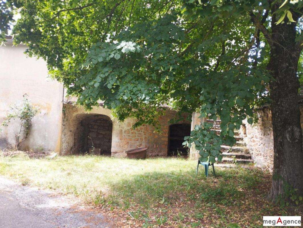 Maison à MAS-SAINT-CHELY