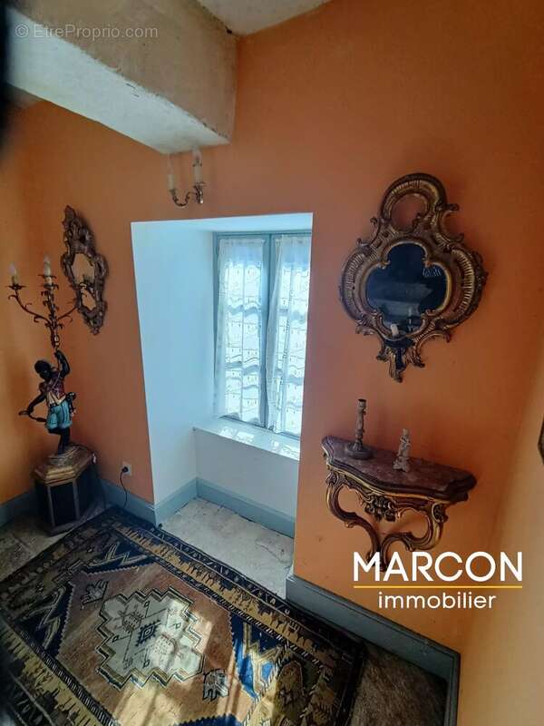 Maison à LE MONTEIL-AU-VICOMTE