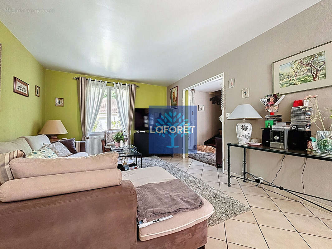 Maison à VERT-SAINT-DENIS