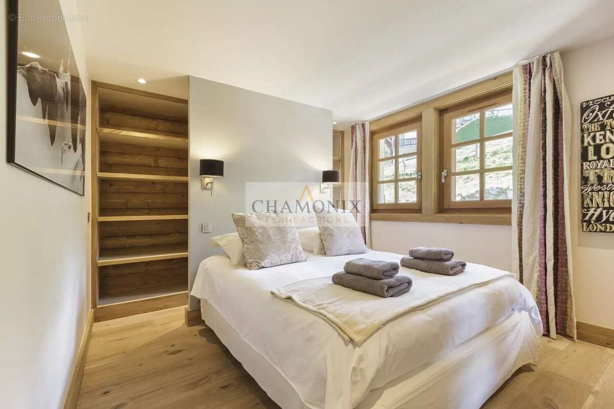 Maison à DEMI-QUARTIER