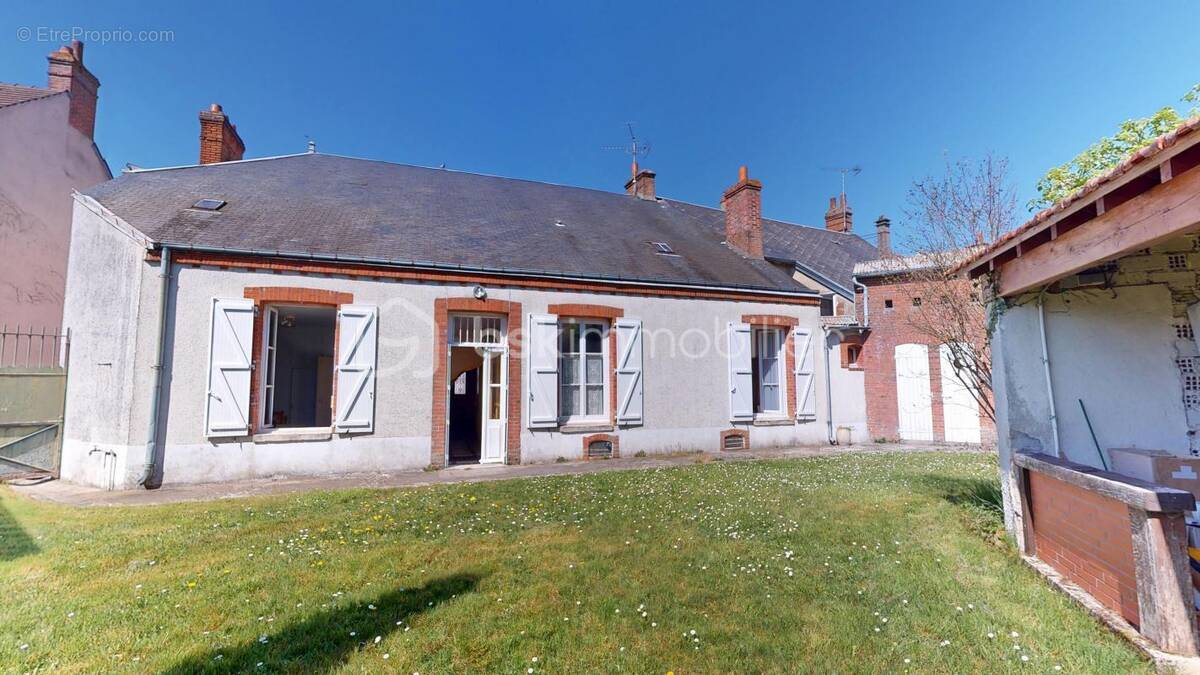 Maison à BOISCOMMUN