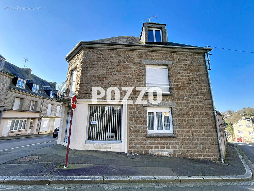 Maison à MORTAIN
