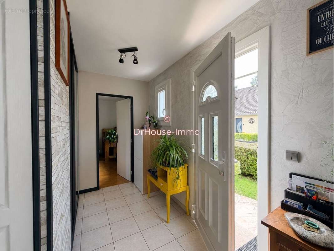 Maison à LUMIGNY-NESLES-ORMEAUX