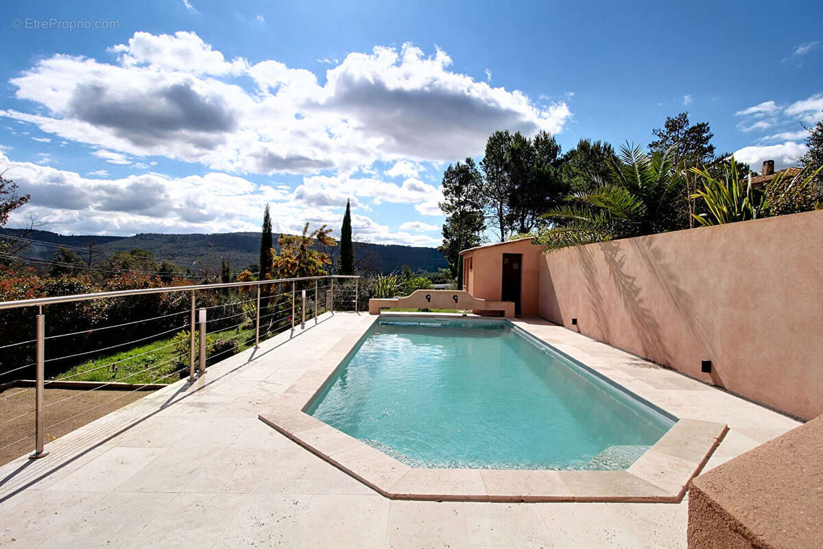 A VENDRE ! VILLECROZE - Maison 147 m² avec piscine et superbe vue dégagée - photo 17