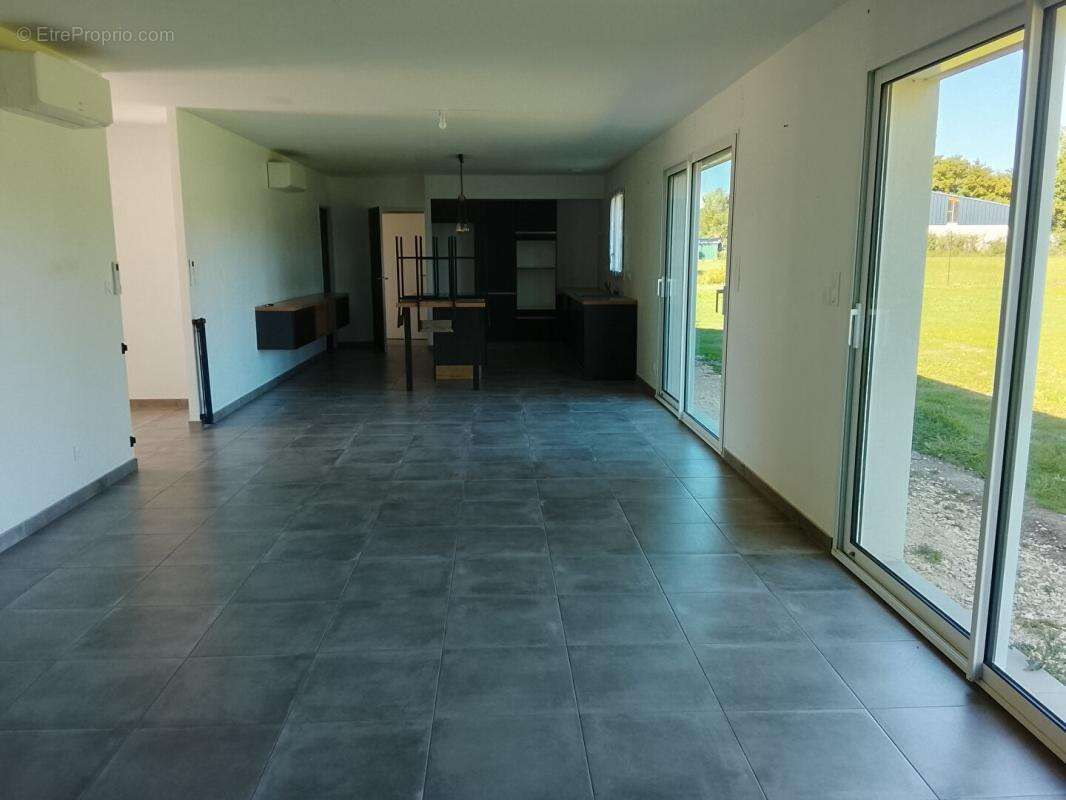 Maison La Perouille 3 pièce(s) 115 m2 - photo 3
