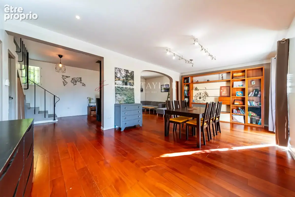 Maison à vendre à Cabrières-d'Avignon : 160 m² de charme avec piscine - photo 3
