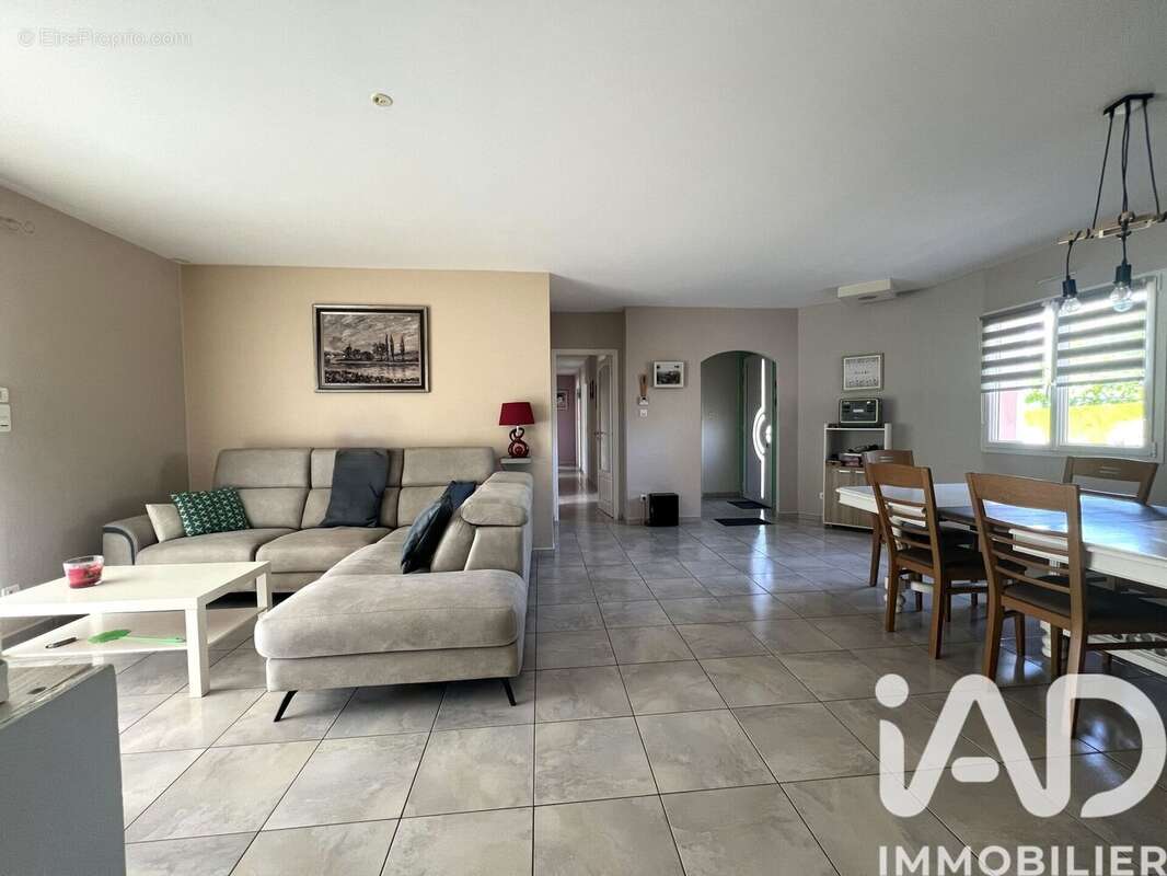 Maison 129 m² à Buanes  - photo 7