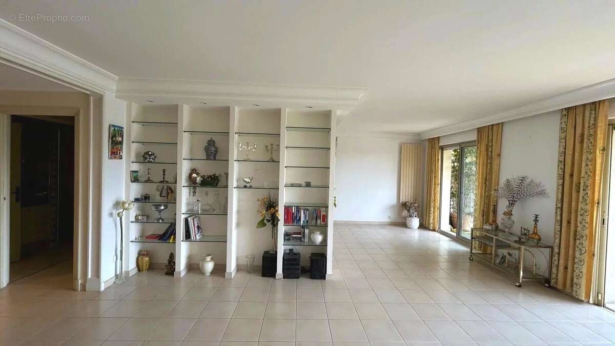 SOUS COMPROMIS - Appartement 3 pièces 80 m² – Résidence prisée avec parc paysager, piscine et terrasse - photo 15