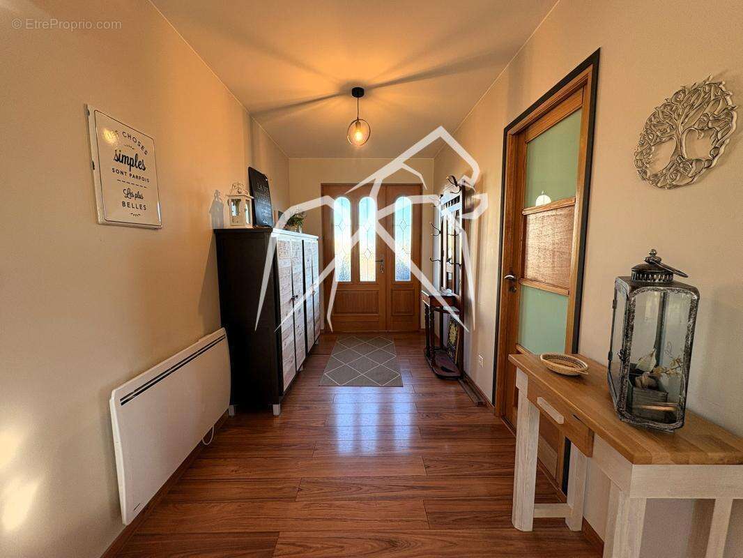 Maison à SAINT-PIERRE-DE-VARENGEVILLE