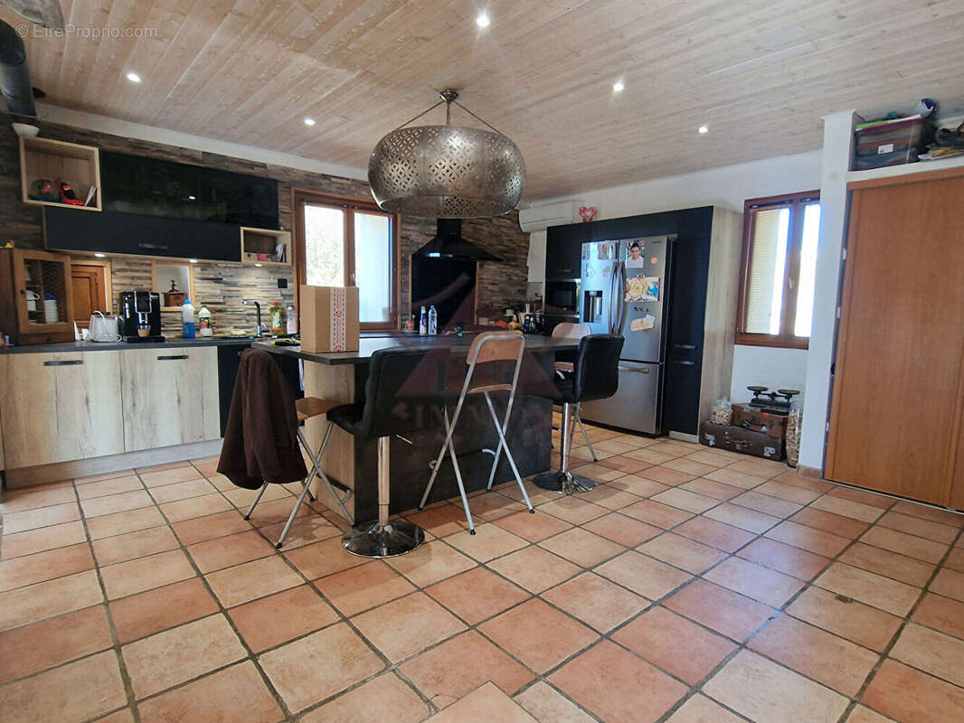 Maison à SAINT-JULIEN-DE-CASSAGNAS