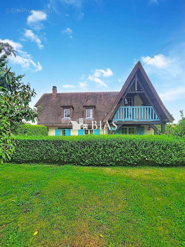 Maison à CONDE-SUR-RISLE