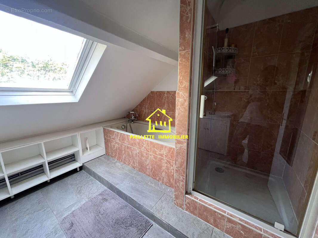 Maison 177 m² à Saint-Romain-De-Colbosc  - photo 9