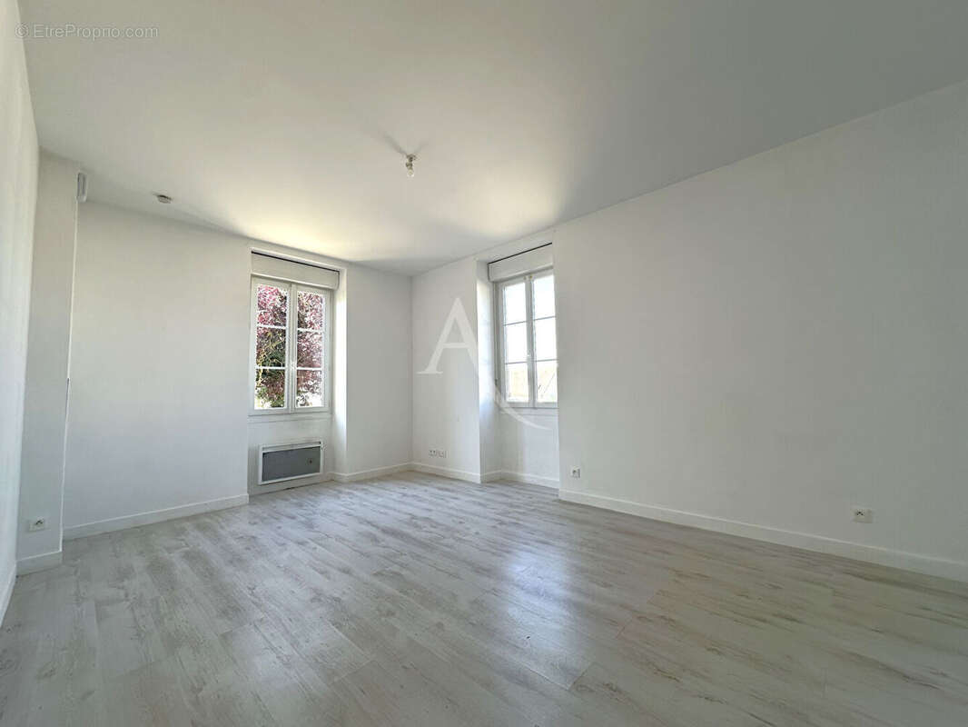 Appartement à COURDIMANCHE