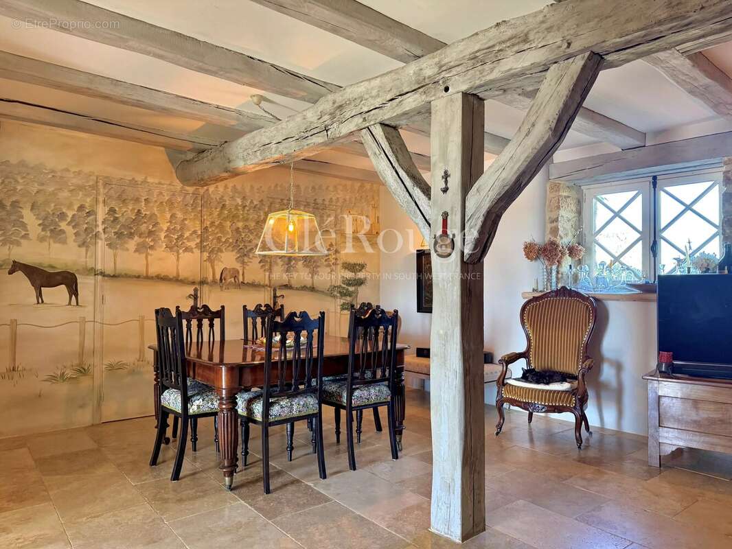 Maison à VILLEFRANCHE-DU-PERIGORD