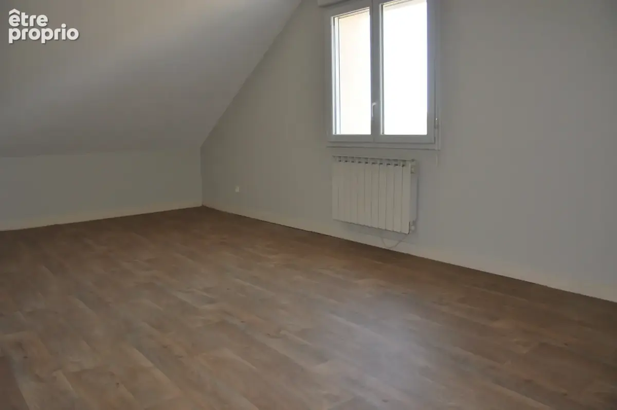 Belle longère de construction traditionnelle, avec 2 chambres (possibilité 3), terrain de 892 m2, proche centr - photo 9