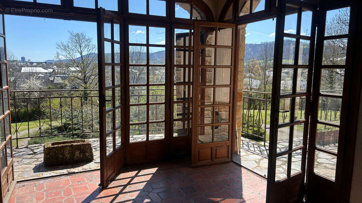 Spécial investisseur ou grande maison familiale : potentiel xxl à laissac - photo 12