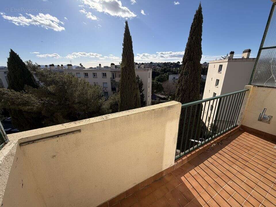 Appartement T3 T4 a vendre / 13013 / Saint - Jerome / calme / - Appartement à MARSEILLE-13E