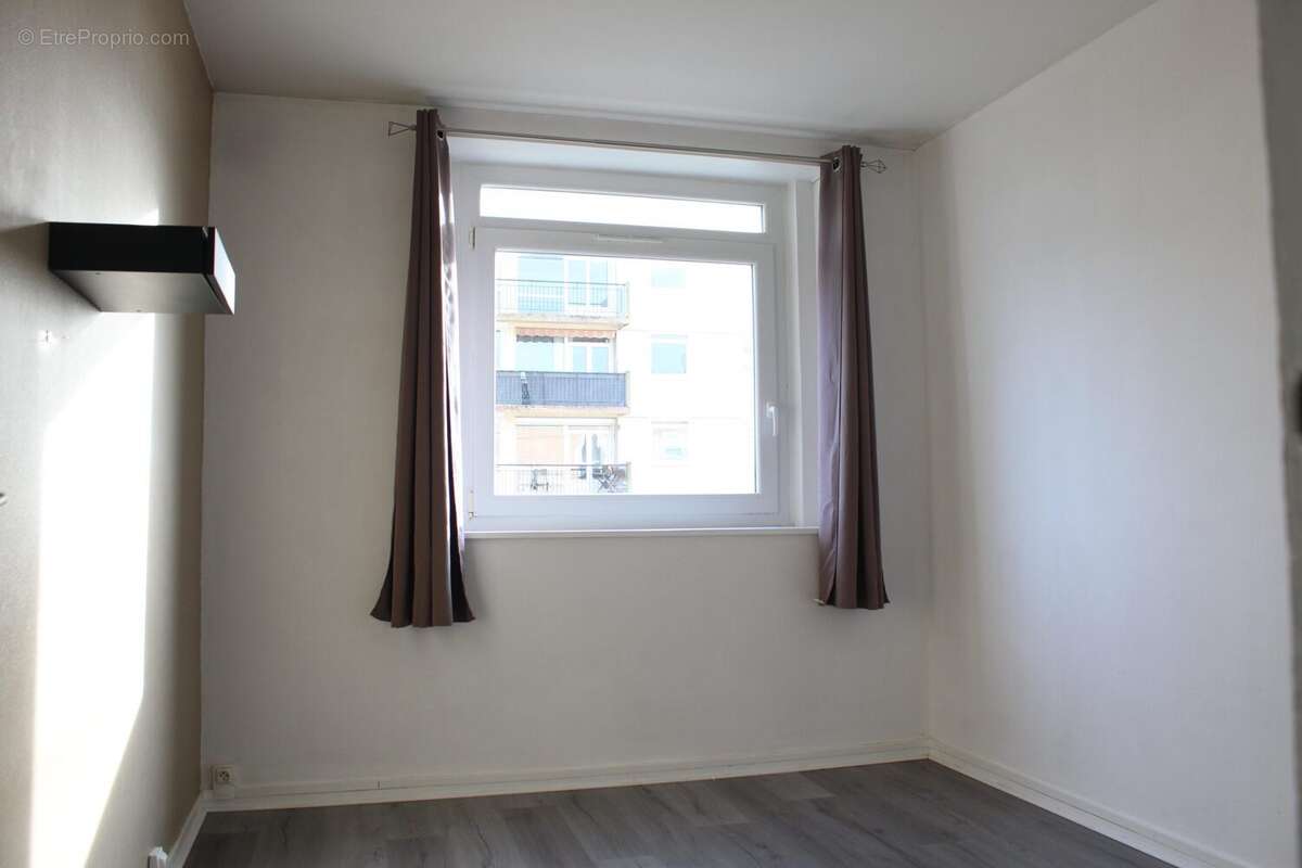 Appartement à MONT-SAINT-AIGNAN