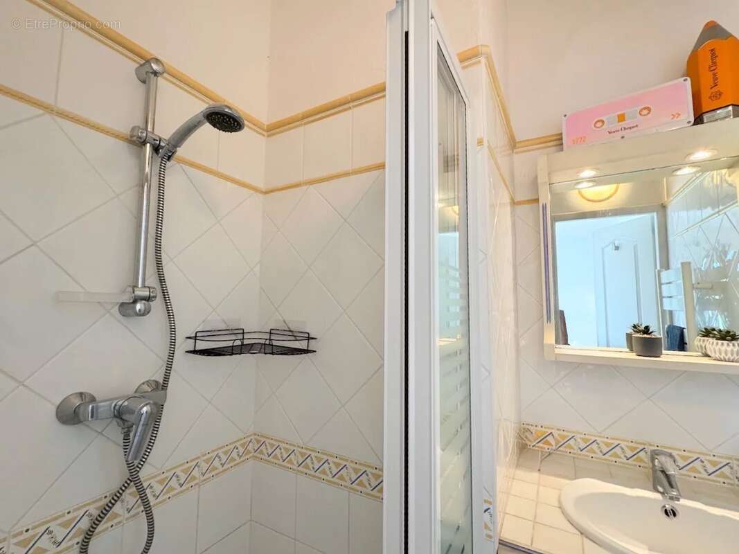 Maison à ROQUEBRUNE-SUR-ARGENS