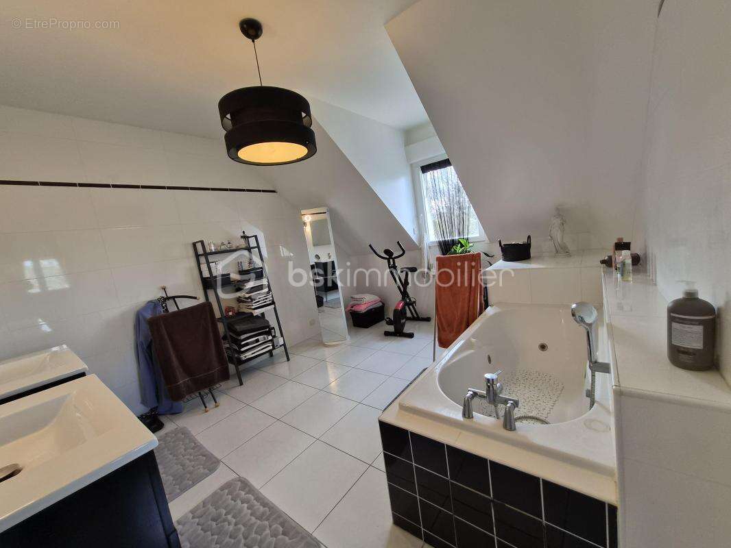 Maison à JOUE-LES-TOURS