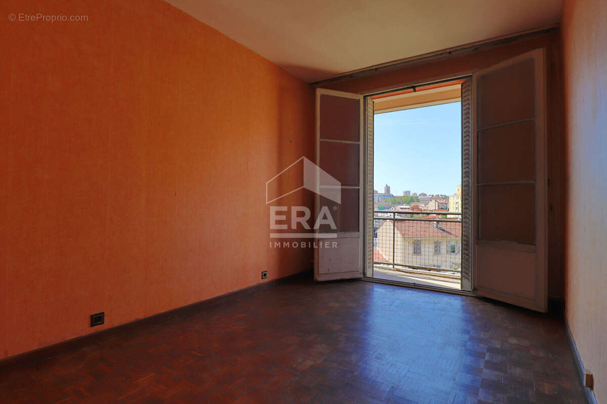 Appartement à MARSEILLE-10E