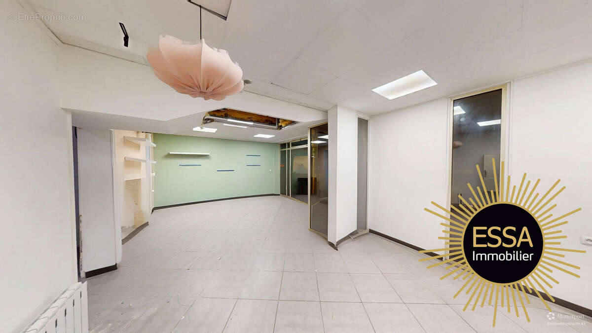 Commerce à CHAVILLE