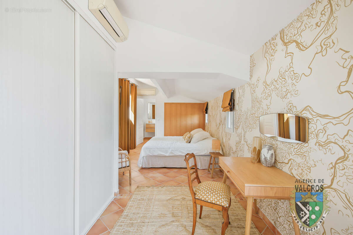 Maison à LA LONDE-LES-MAURES
